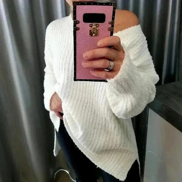 Cream So Soft Cozy V-neck Sweater top - Picture 4 of 7